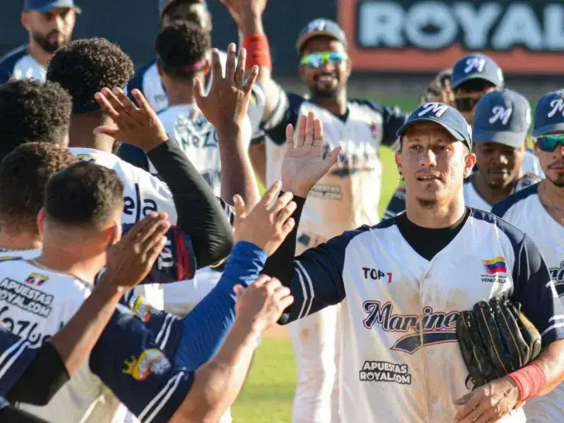 Marineros venció 6-2 a Caciques y recortó distancia en la cima de la LMBP