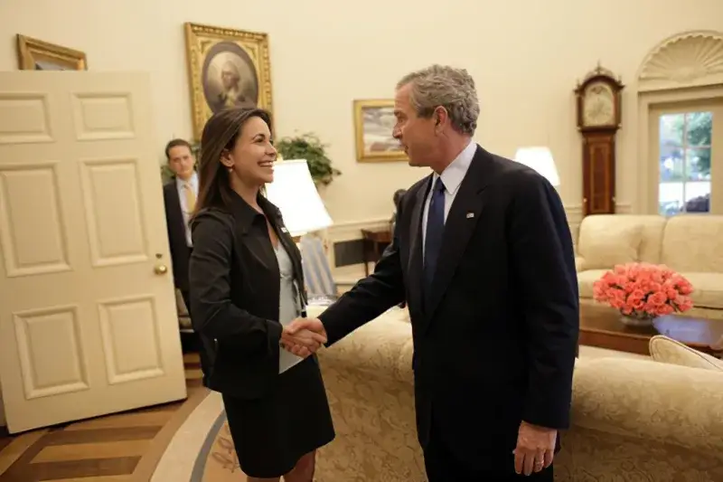 File:Maria Corina Machado (Sumate) meets George W. Bush (2002).jpg