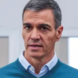 Sánchez respondió a los ataques de Milei con una canción de Lali