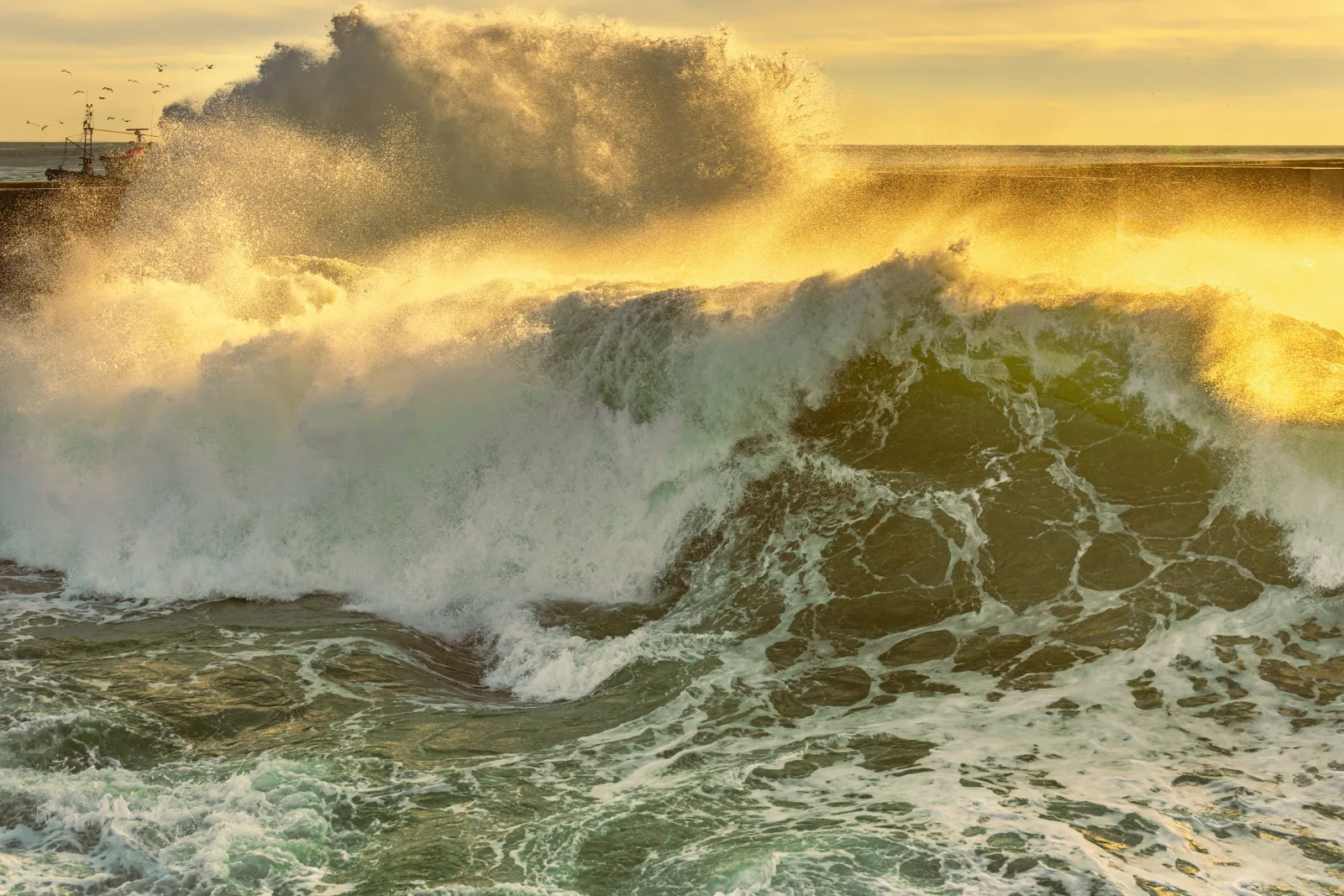 Portugal y Escocia acercan la energía de las olas al mercado