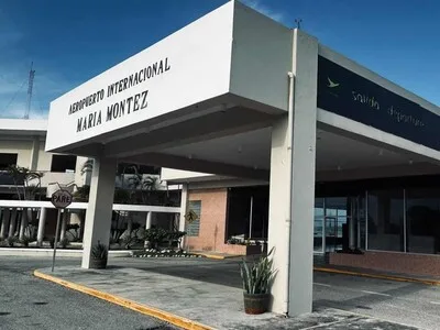 Aeropuerto de Barahona sigue operativo pese al deterioro