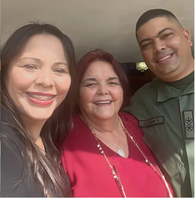 Exmagistrada denuncia presión con la detención de su familia