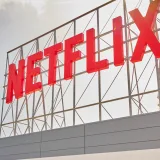 Netflix despide a 1.000 empleados ante la presión de apps sociales
