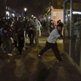 Barcelona: 128 detenidos y 15 policías heridos