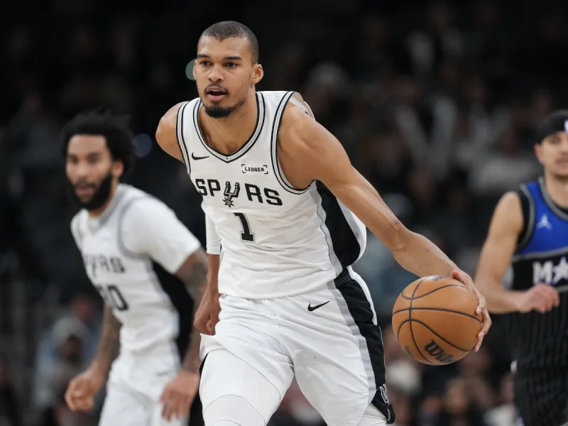 Spurs de Wembanyama, favoritos en la Conferencia Oeste tras expulsión