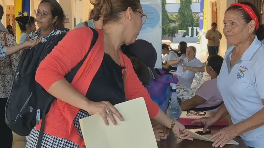 Padres de Chitré piden clases por módulos tras sismo