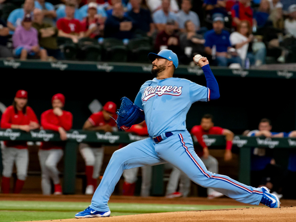 Martín Pérez no pudo ante los Cubs 