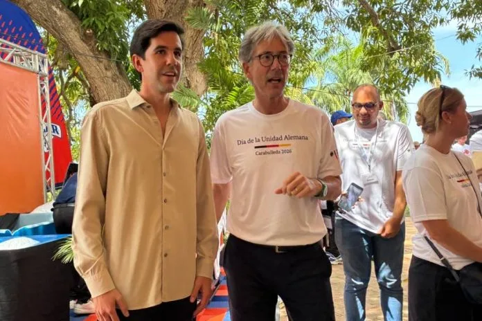 Alemania celebra el Día de la Unidad en Caraballeda, La Guaira