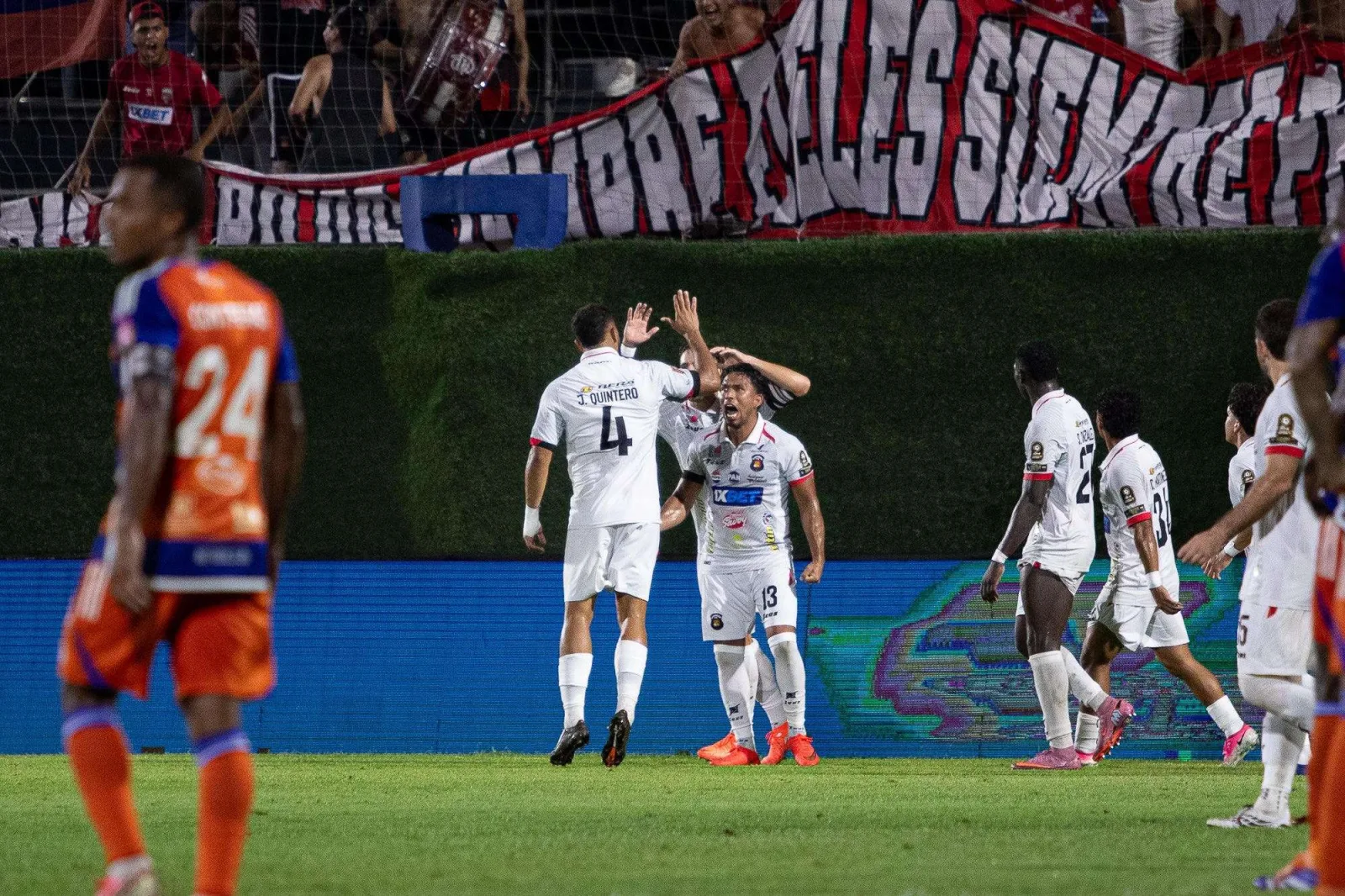 Quintero resolvió de cabeza el triunfo 0-1 del Caracas