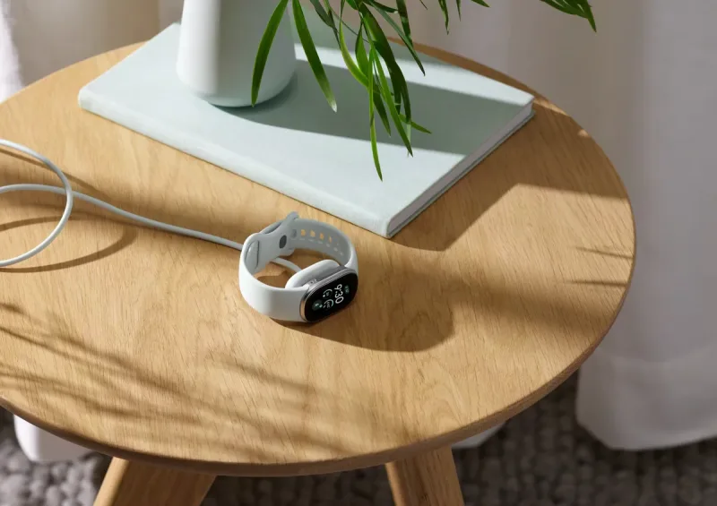 Google lanza Fitbit Edge con GPS más preciso y siete días