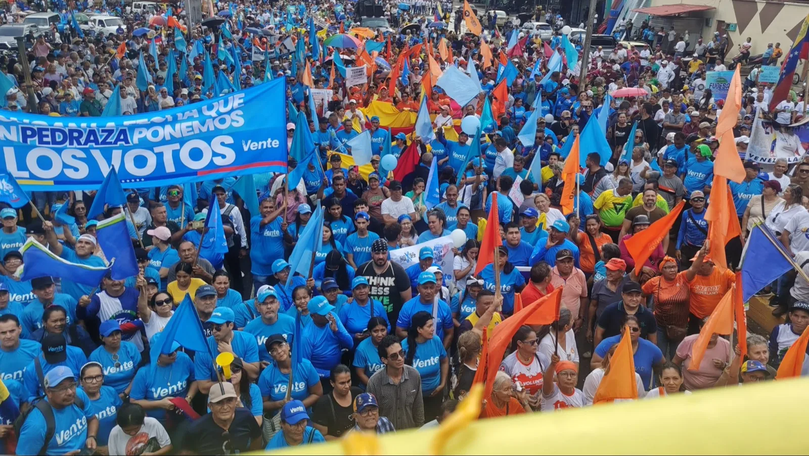 Oposición protestó en 12 estados y exigió fecha electoral