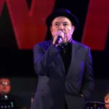 Rubén Blades alza el Ícono Billboard con tributo a Willie Colón