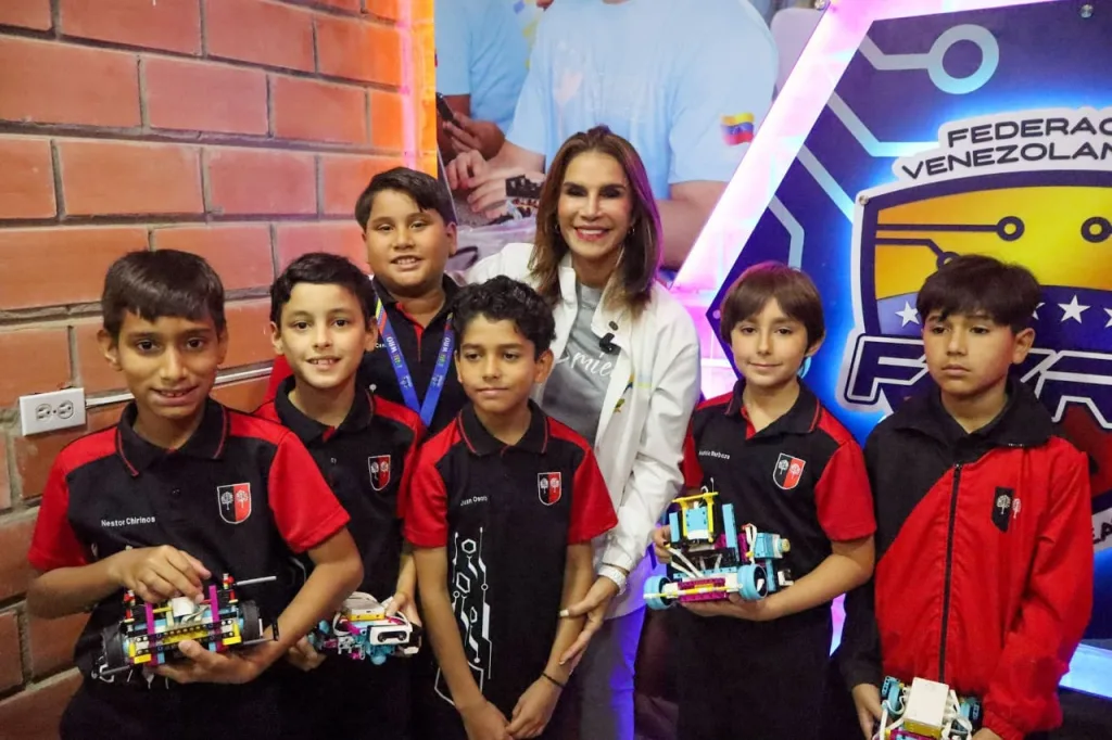 Cuatro equipos de Maracaibo avanzan a la final mundial de robótica