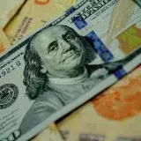 Dólar oficial se frenó tres días y la brecha bajó a 15%