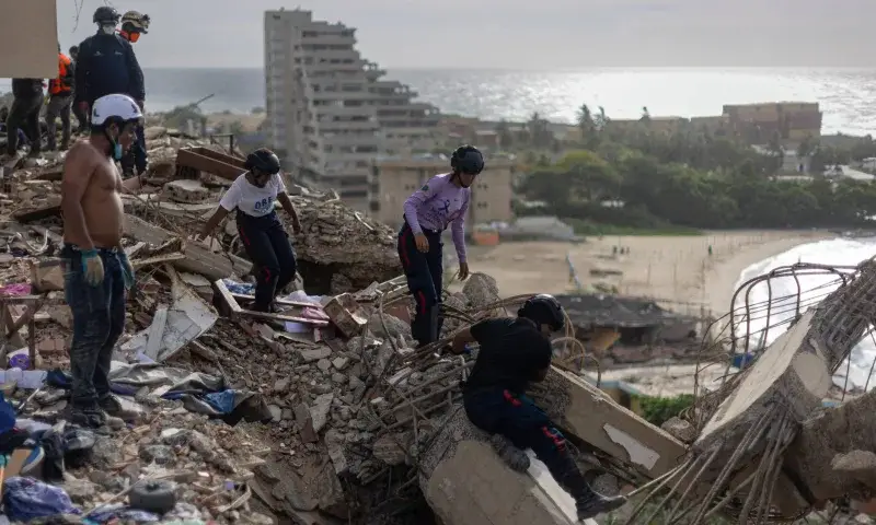 Muertes llegan a 3.811 y 17.907 personas sin vivienda tras sismos