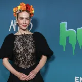 Sarah Paulson propone una versión mexicana de la serie de terror