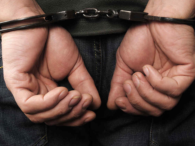 Detuvieron a embarazada por actuar en un asesinato
