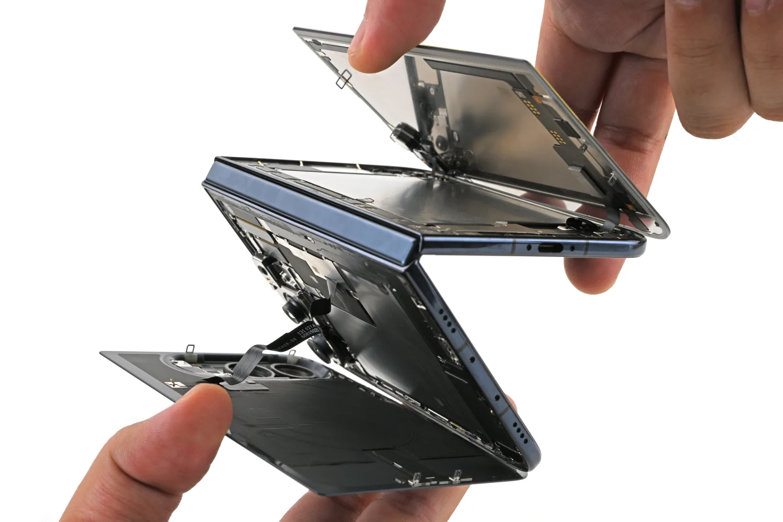 Grietas en la pantalla del iPhone Duo: la hipótesis de iFixit
