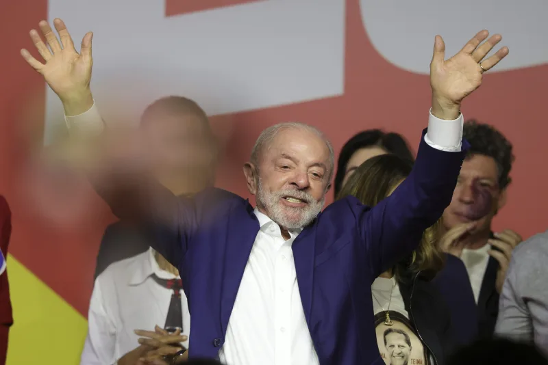Lula llega debilitado al mano a mano con Bolsonaro en Brasil