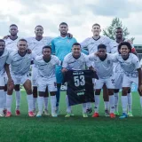 Dinolis firma doblete y San Francisco voltea a Herrera 3-1