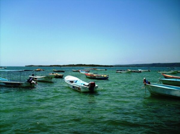 Dos pescadores desaparecidos durante faena en Falcón