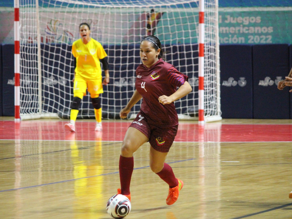 Futsal femenino se alista para los Juegos del Alba