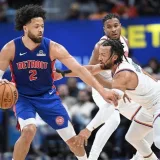 Knicks y Lakers afrontan duelos clave en la jornada de la NBA