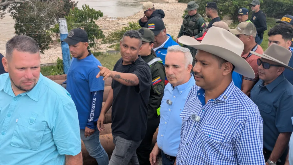 Prometen reparar en un mes el puente sobre el río Burgua