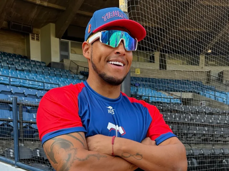 Yangervis Solarte y Juniel Querecuto se suman a los Tiburones