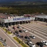Incautan más de seis toneladas de alimentos en San Cristóbal