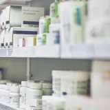 Sanidad impulsa esperar 2 o 3 días antes de usar antibióticos