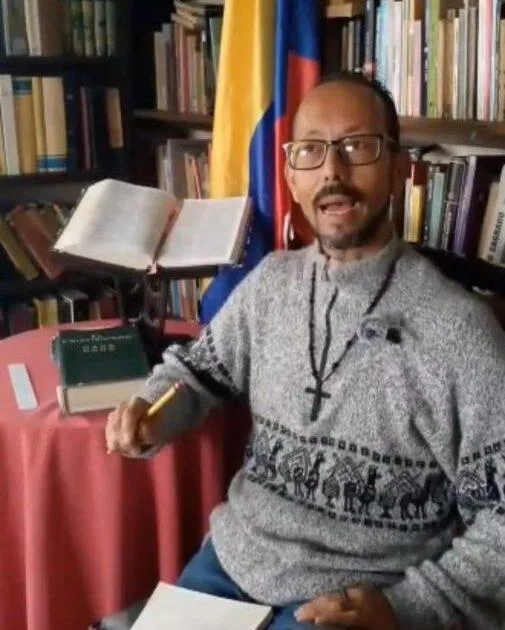 Madre de reverendo secuestrado pide compasión a captores