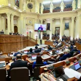 Senadores piden al Ejecutivo cumplir tras recibir facultades