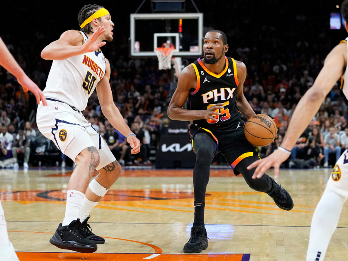 Suns complica la serie a Nuggets gracias a Durant