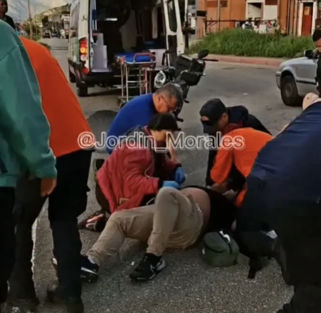 Joven motorizado quedó gravemente herido en Mérida