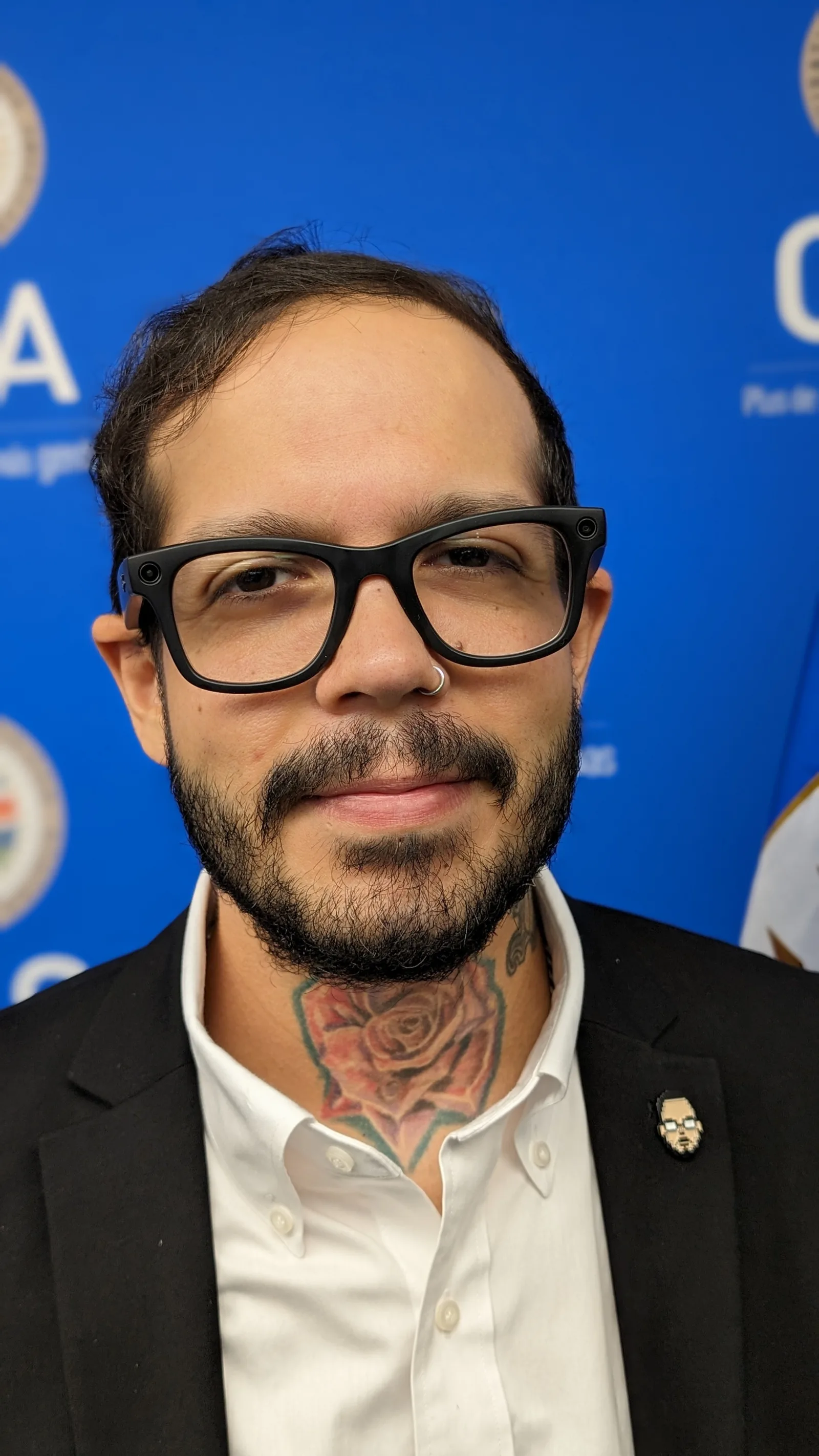 Melanio Escobar denuncia amenazas contra su esposa e hija