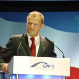 File:Donald Tusk (Kongres Europejskiej Partii Ludowej, 2010).jpg
