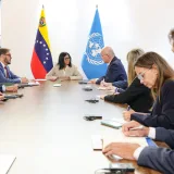 Acnur y Delcy Rodríguez hablan de retorno de migrantes
