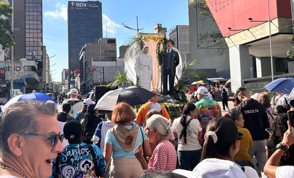 Caracas recordó el primer año de sus dos santos venezolanos