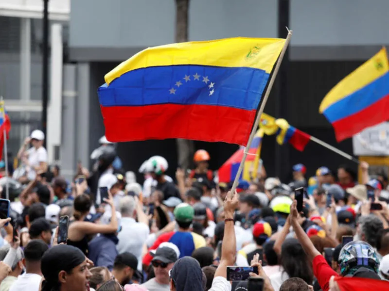 Maestros y personal sanitario marcharán el 13Oct en Caracas