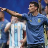 Scaloni habría acordado seguir con Argentina hasta 2030