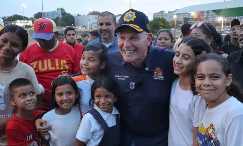 Di Martino afirma que ruta aérea Maracaibo-Miami impulsará comercio y turismo