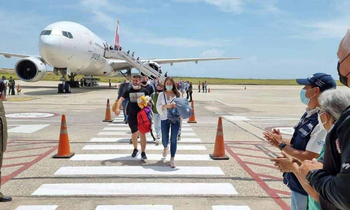 Informan que más de 5.500 cubanos visitaron Margarita en un año