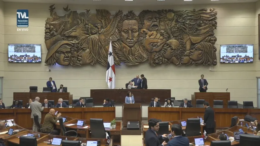 Diputados abren puerta a cambios en compras públicas del 2027