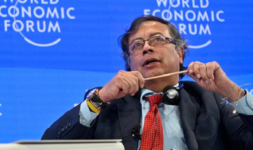 Gustavo Petro pide no explotar petróleo en el Esequibo