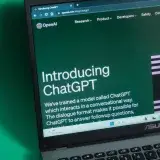 Apple lleva a juicio a OpenAI por presunto robo de secretos
