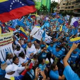 Oposición marchó por fecha electoral y regreso de Machado