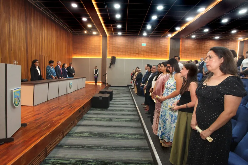 UCAB certificó a once egresados del PREA en niñez y adolescencia