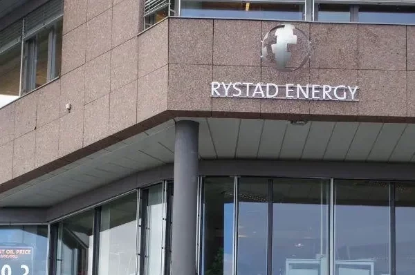 Rystad prevé 1,8 millones de barriles diarios en 2030