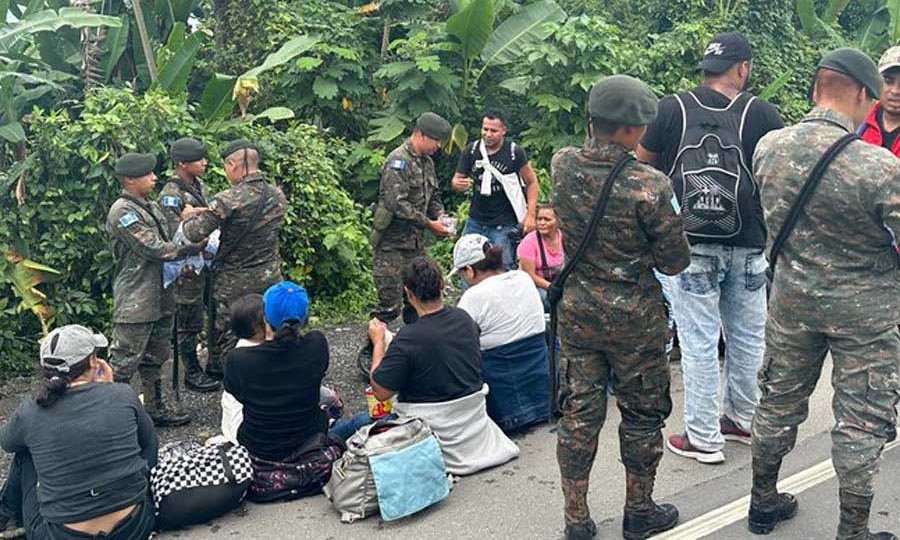 Disuelven en Guatemala caravana migrante proveniente de Honduras